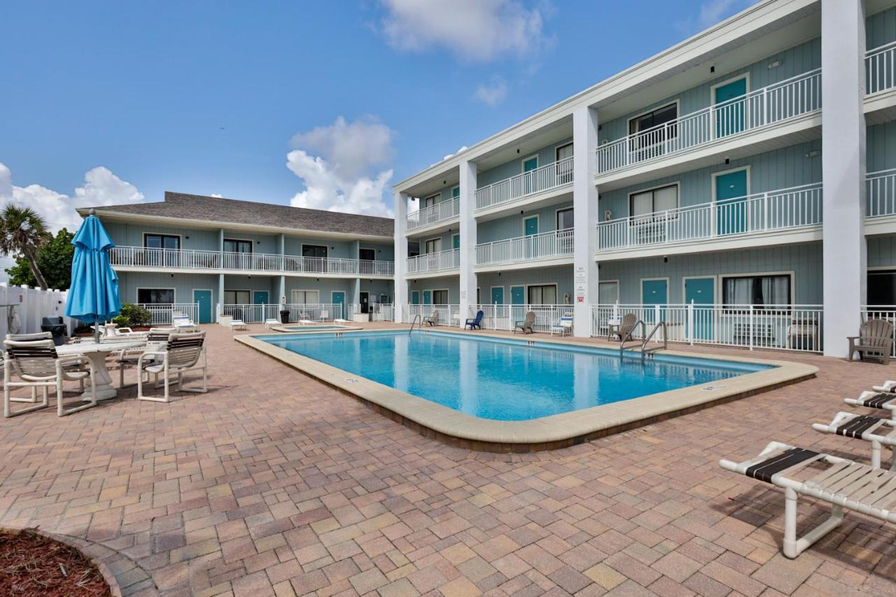 Coastal Waters Studio 111 - Pool Side Studio Hotel New Smyrna Beach Exterior photo